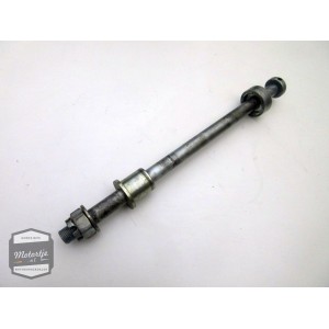 Kawasaki GPz750 achterwielas / achteras / achter wiel as / steekas